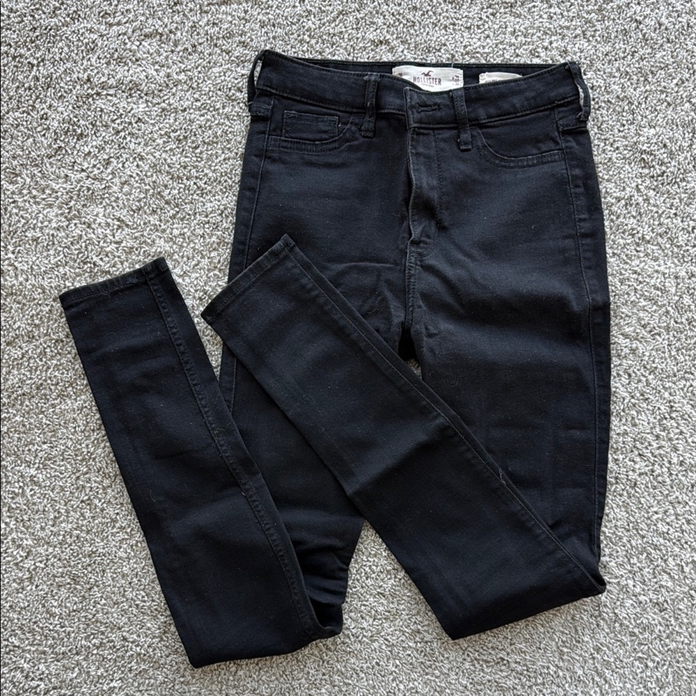 Hollister Women's Classic Black Skinny Jeans